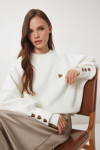 Lovelyİstanbul Knitted Sweatshirt - Heart Embroidery and Raster, Off White Lmp0005
