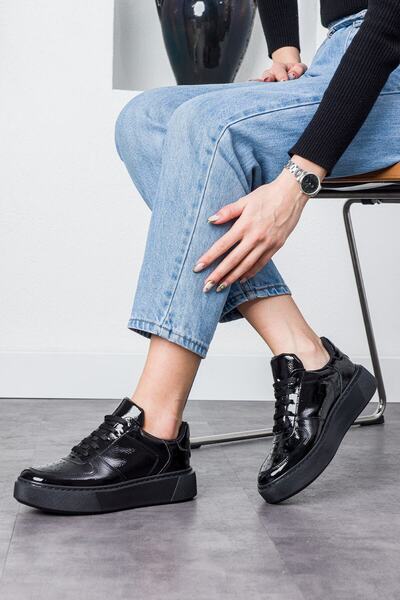 Ayax Pantofi de damă din piele lacuită neagră, simplă, cu cusătură ușoară, ta...