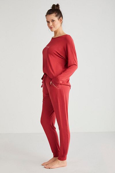 Catherine's Women's Long Sleeve Red Pajamas Suit C9T0N6O2