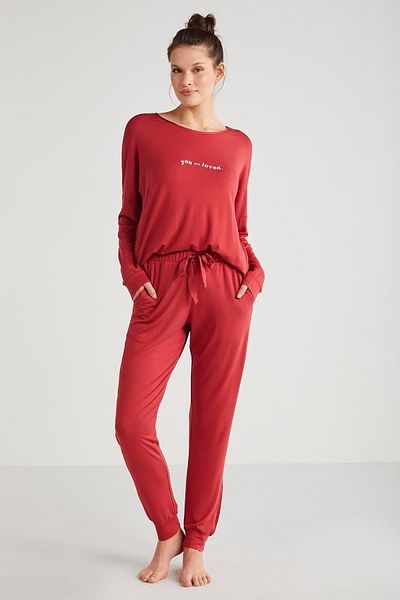 Catherine's Women's Long Sleeve Red Pajamas Suit C9T0N6O2