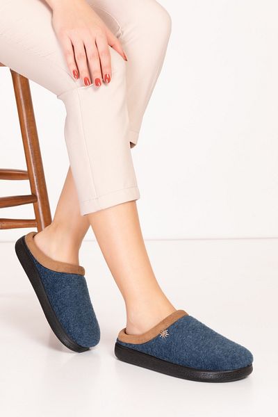 Gondol Comfortable and Light Furry House Slippers - Ev.216