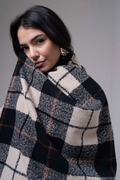 FENZA SCARF ADELA STRIPED SQUARE MODEL LANA-AKRILIC MIXTĂ BĂRĂ CU MODEL