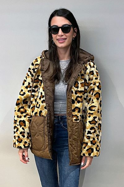 Love The Wind Plush Leopard Pattern Loose Cut Coat