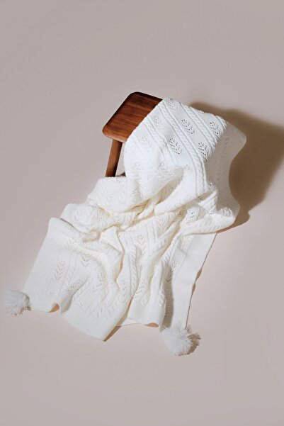 CHUBA Children's Knitted Patterned Pompom Knitwear Blanket (80Cmx100Cm) Ecru Chkids201