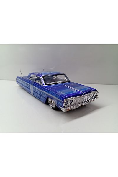 Maisto Dianomi MAISTO 1:25 scale 1964 CHEVROLET IMPALA SS LOWRIDERS (DIECAST METAL CAR)