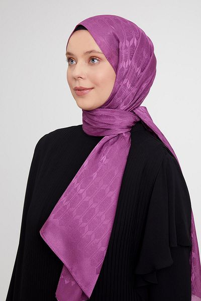 Levidor Plum Geometric Pattern Jacquard Janjan Shawl
