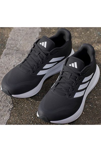 adidas حذاء الجري Runfalcon 5 IH7758 باللون الأسود للجنسين