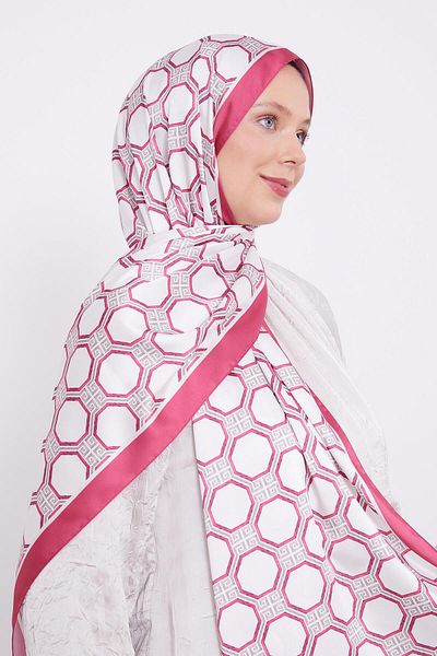 Levidor Burgundy Hexagon Pattern Angel Shawl