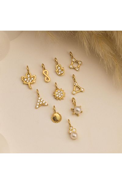 Dianora Piercing 14 Carat Gold Minimal Charm with Shell Motif
