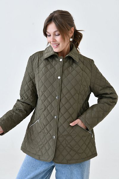 Butik Women's Plus Size Pocket Zippered Lined Quilted Seasonal Coat - Tight Fit