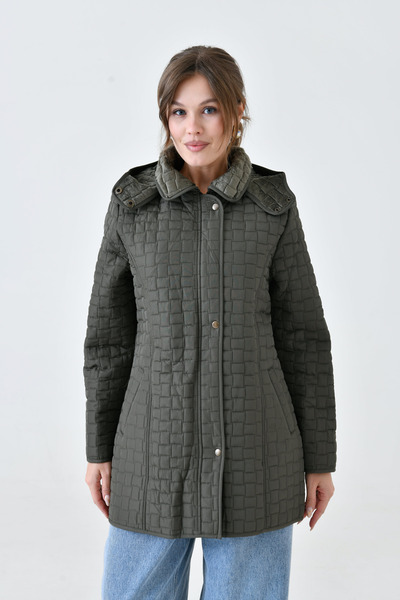 Butik Women's Plus Size Fur Lined Quilted Coat Jacket with Hooded Pockets - Skinny Fit