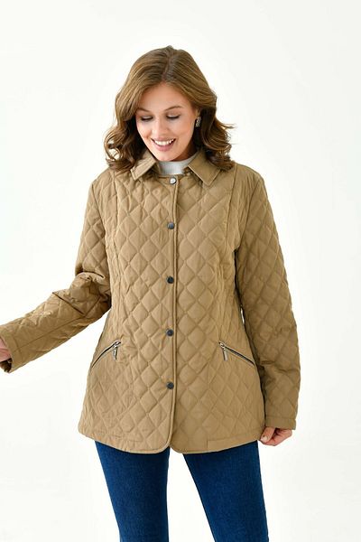 Butik Women's Plus Size Pocket Zippered Lined Quilted Seasonal Coat - Tight Fit