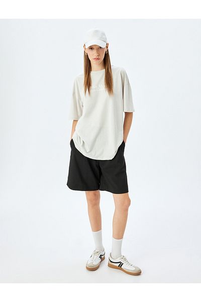 Koton Μπλουζάκι Oversize με κοντό μανίκι με λαιμόκοψη με τυπωμένο σύνθημα στην πλάτη
