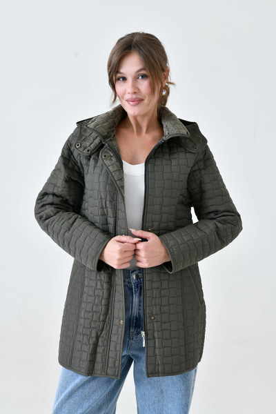 Butik Women's Plus Size Fur Lined Quilted Coat Jacket with Hooded Pockets - Skinny Fit