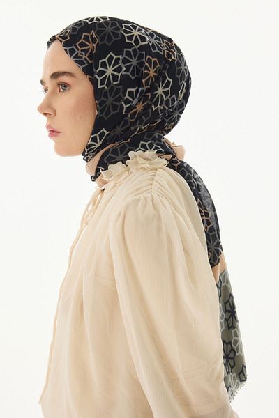 SOFT AKSESUAR Women's Shawl - Geometric Pattern