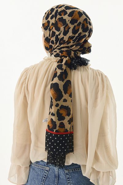 SOFT AKSESUAR Leopard and Mini Point Pattern Shawl