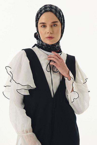 SOFT AKSESUAR Sweet Patterned Shawl - Stylish and Comfortable Design