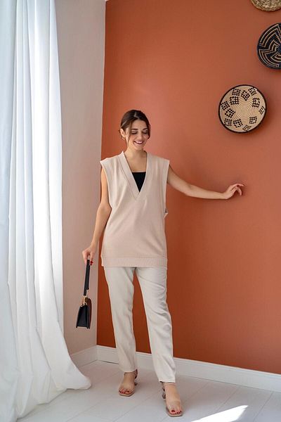 Elbee Fashion Woman Deep V-Neck Sweater