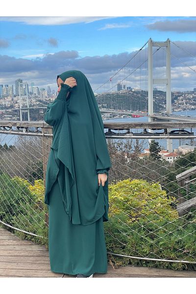 ZÜMHA Emerald Green Afghan Team - with Needle and Veil