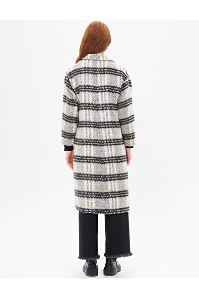 Kayra Black Plaid Coat - Buttoned Design