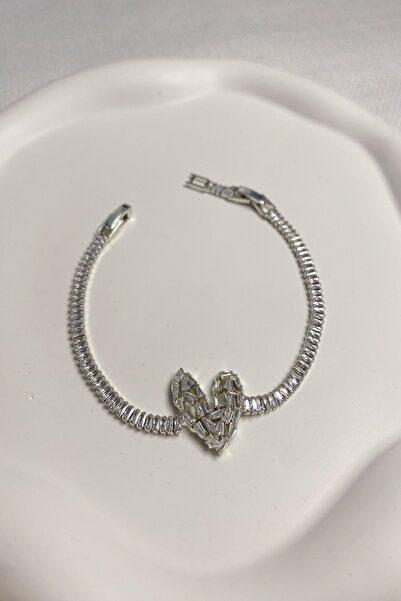 DEMOKAN سوار نسائي تصميم خاص سوار على شكل قلب من قطعة الممر المائي