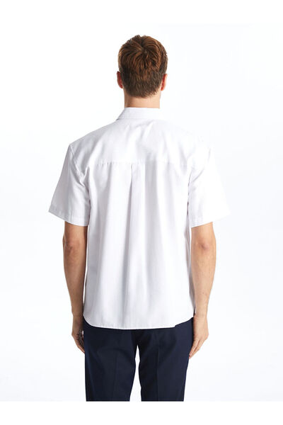 LC Waikiki Λευκό άνετο ανδρικό πουκάμισο με κοντό μανίκι