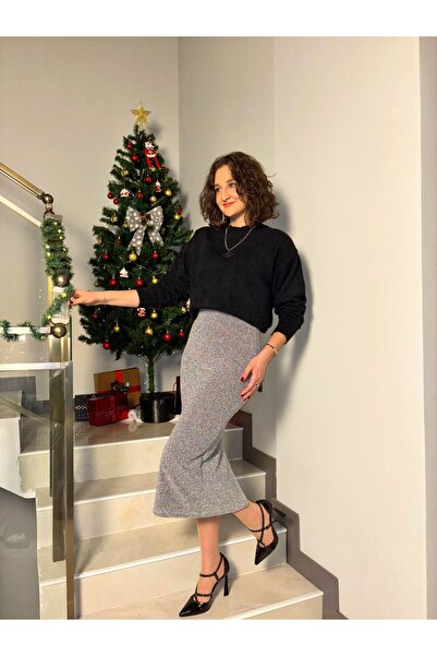 Butik Fusta creion cu sclipici cu detaliu cu fantă pe spate