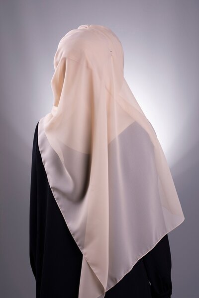 HÜRREM BONE Μπεζ πρακτικό προκατασκευασμένο καπέλο με δύο λουράκια από σιφόν 1452_12