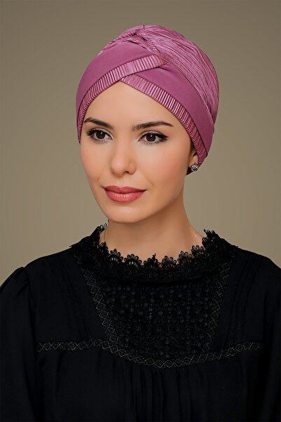 HÜRREMBONE SARAYDAN GELEN GÜZELLİK غطاء حجاب وردي مغبر عملي - فوكورو مطوي، شر...