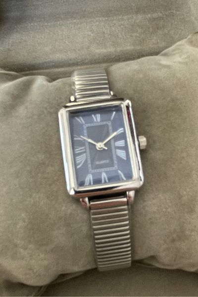 Leerybee Women's Steel Vintage Women's Wristwatch Ns-1