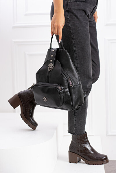 Erzeno Kvalitní dámský černý batoh z pravé kůže |   Kožený batoh