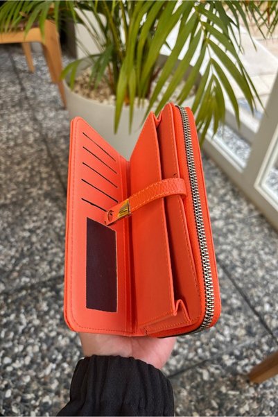 Yuka Atelier Portofel din piele artificială cu compartiment pentru telefon