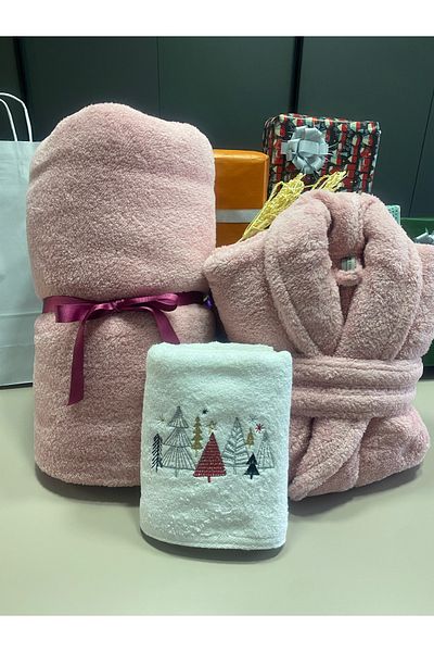 MEYN COLLECTİON New Year's Special Tv Blanket and Dressing Gown Set - Hand Towel Gift