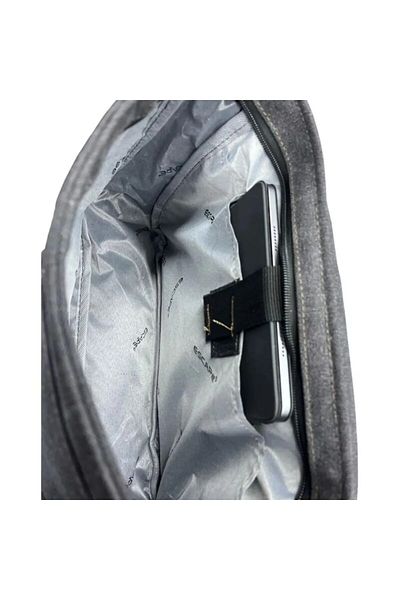 ESCAPE Durable and Modern Escape 3610 Postman Canvas Backpack