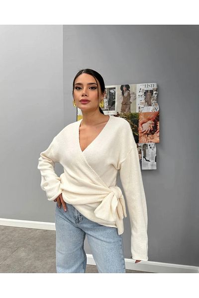 Askı Nişantaşı Double Breasted Cut Cream Knitwear - Side Tie