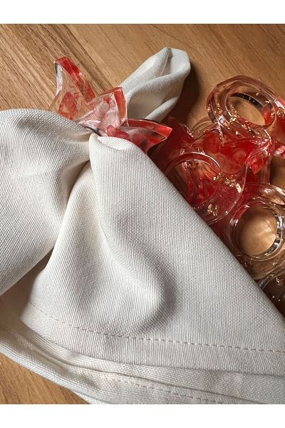 Rachel Set of 6 Epoxy Clover Design Waxed Napkin Rings