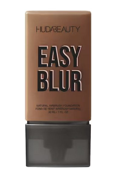 Huda Beauty Easy Blur Natural Airbrush Foundation 550R Hot Fudge - Foundation 30 ml