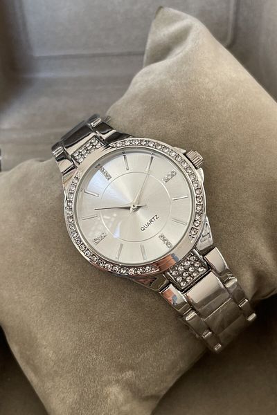Leerybee Stylish Rhinestone Vintage Women's Wristwatch Ns-3