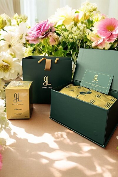 UN PETIT LUXE Premium Hediye Kutulu Sincere Extrait De Parfum 50 ml Kadın (FL...
