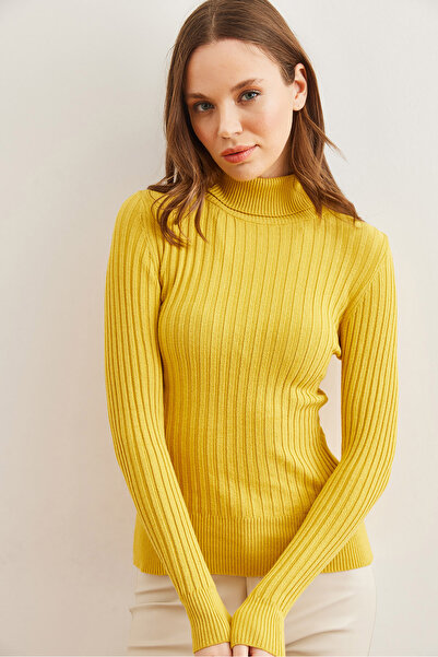Olalook Women's Yellow Turtleneck Soft Textured Knitwear Sweater Kzk- 19000918