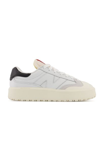 New Balance Model Ct302 Praktický nastavitelný Winterflower