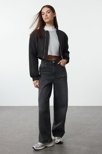 Trendyol Collection Anthrazitfarbene Jeans mit niedriger Taille und weitem Bein TWOSS24JE00147