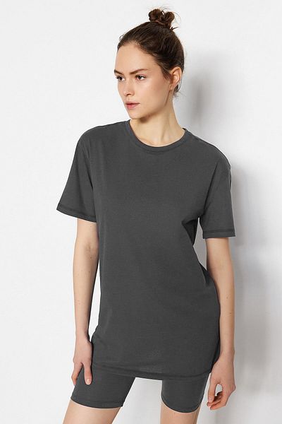 Trendyol Collection Dunkelgraues Strick-Pyjama-Set aus 100 % Baumwolle mit Shorts THMSS20PT0397