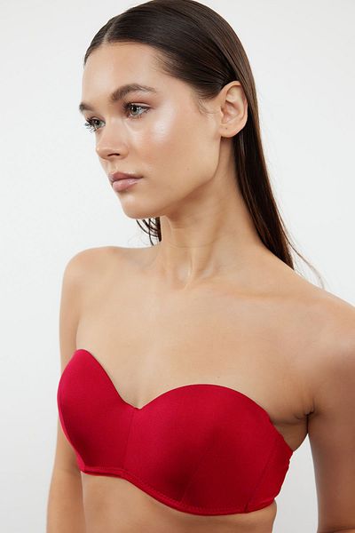 Trendyol Collection Roter Strick-BH mit Push-Up- und Polsterung – Trägerlos mit abnehmbaren Trägern THMAW21SU0059