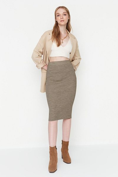 Trendyol Collection Beiger Midi-Bleistift-Strickrock TWOAW20DU0006