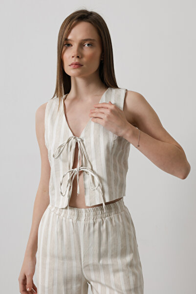 Trendyol Collection Μπεζ λινό υφή με κορδόνι μπροστά Λεπτομέρεια ριγέ V λαιμόκοψη υφασμένη μπλούζα TWOSS25BZ00159