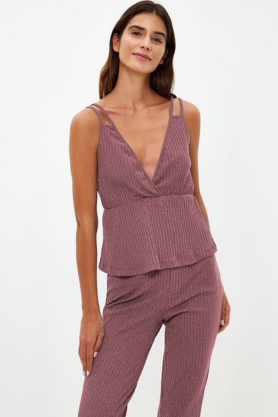 Trendyol Collection Gestrickter Pyjama-Anzug mit Kordelzug in Dusty Rose THMSS21PT0125