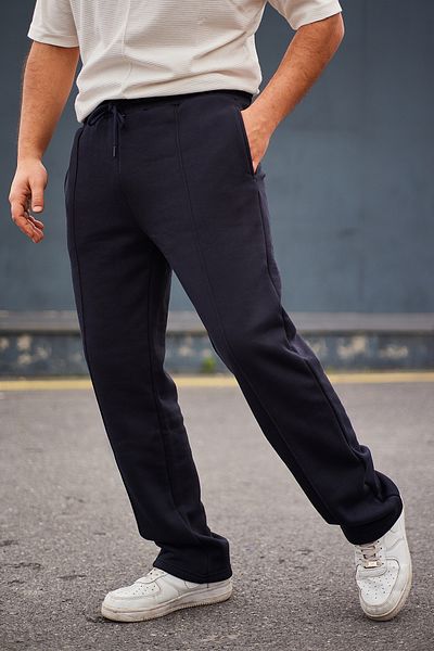 Trendyol Collection Marineblaue Jogginghose mit detaillierten Nähten und normalem Schnitt - TMNAW25EA00005