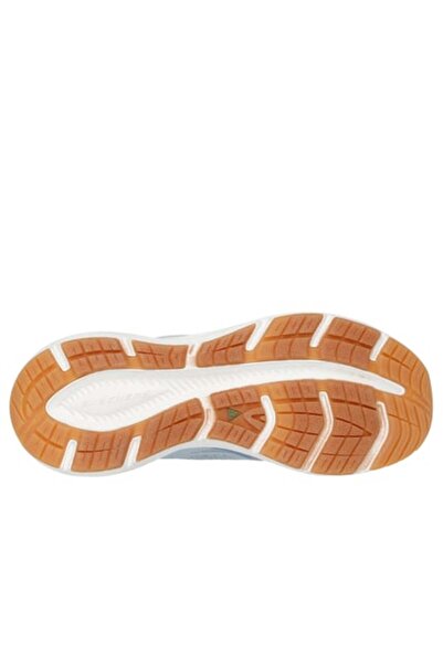 SKECHERS Edgeride - Outfit uvolněného střihu