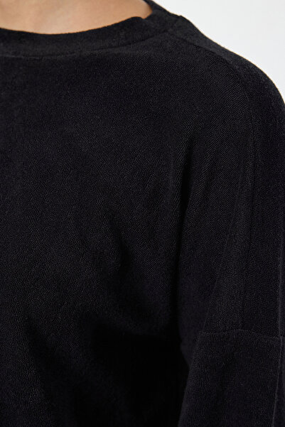 Trendyol Collection Άνετο σετ μαύρης πλεκτής αθλητικής φόρμας και πετσετών - TWOAW22EM0138